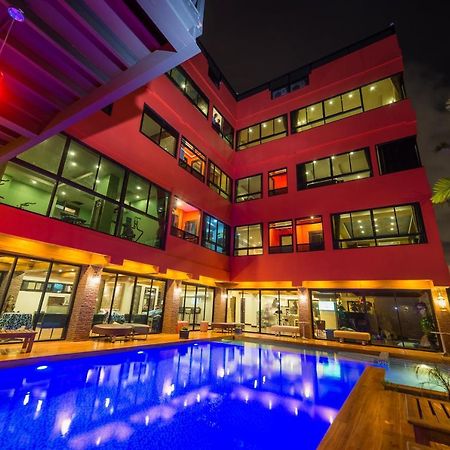 Thongtara House Boutique Srinakarin Hotel Banguecoque Exterior foto