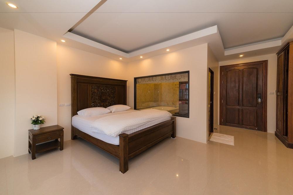 Thongtara House Boutique Srinakarin Hotel Banguecoque Exterior foto