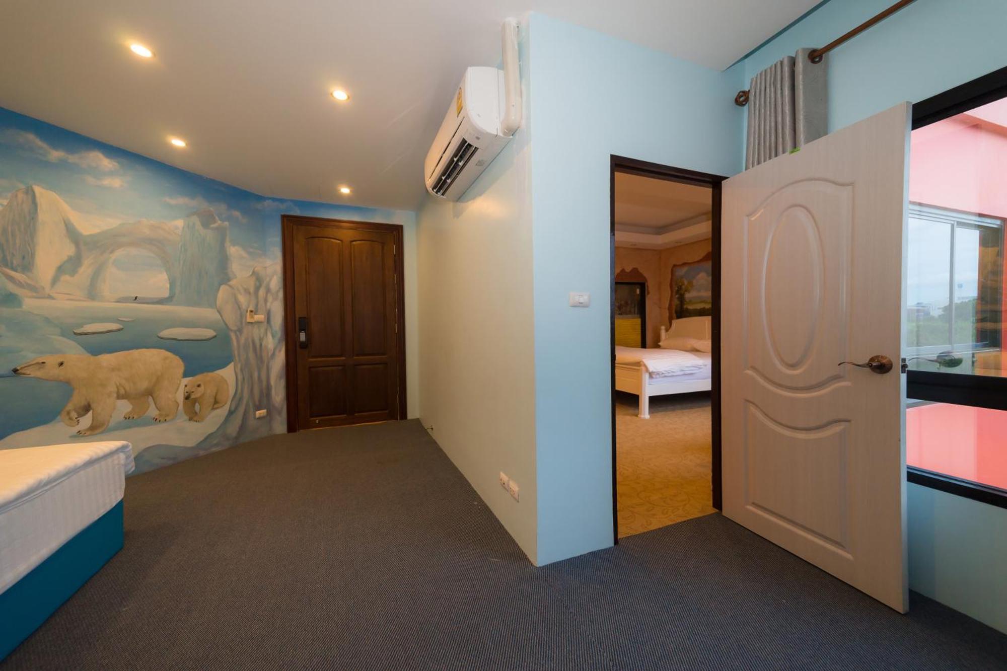 Thongtara House Boutique Srinakarin Hotel Banguecoque Quarto foto