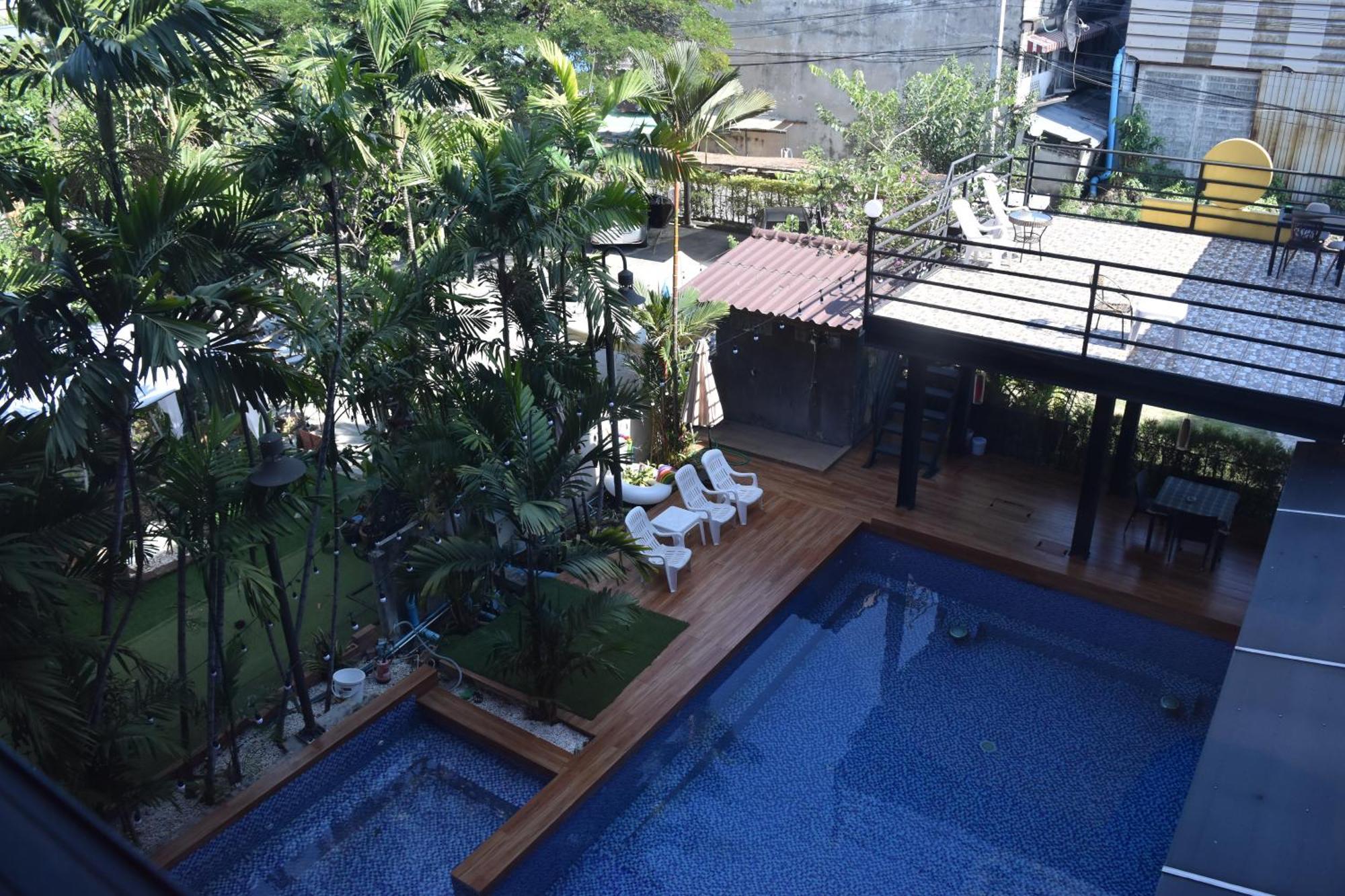 Thongtara House Boutique Srinakarin Hotel Banguecoque Exterior foto